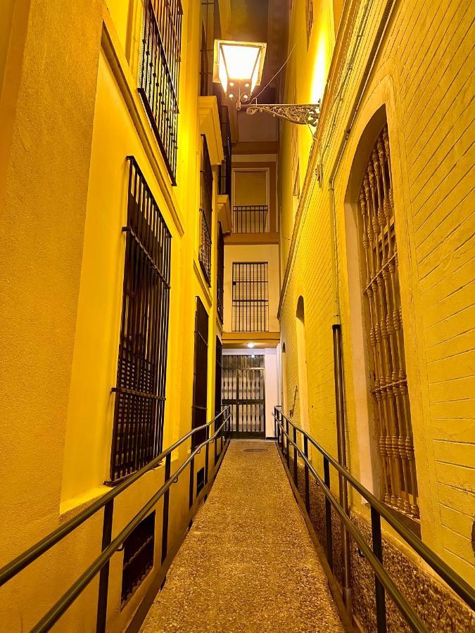 Suites Las Setas & Bicicletas Electricas Gratis Seville Exterior photo